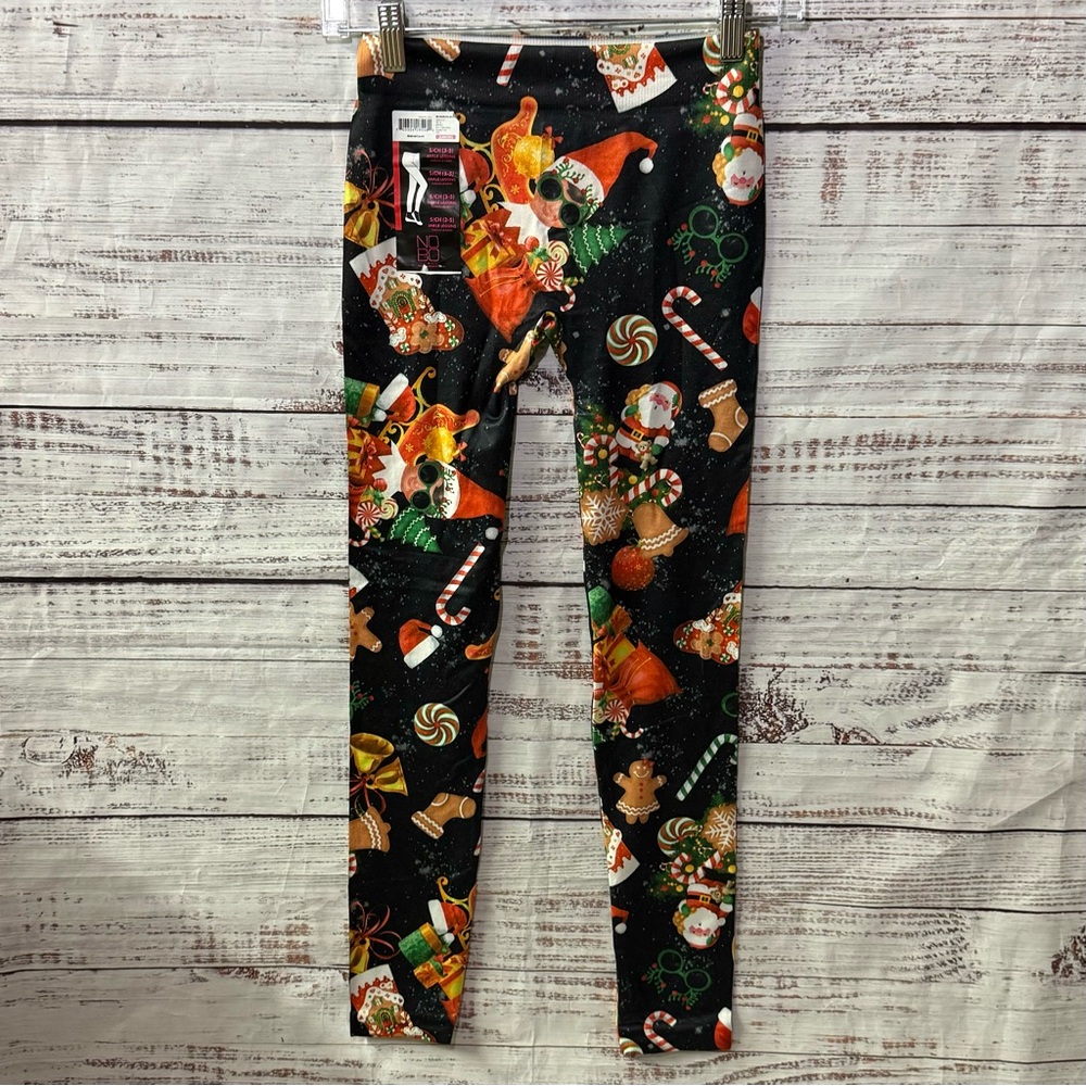 NWT NOBO Vibrant Holiday Elf On The Shelf Leggings